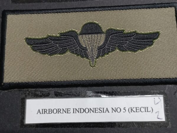 AIRBORNE INDONESIA NO 5 (KECIL)
