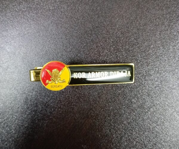 TIE CLIP ARMOUR